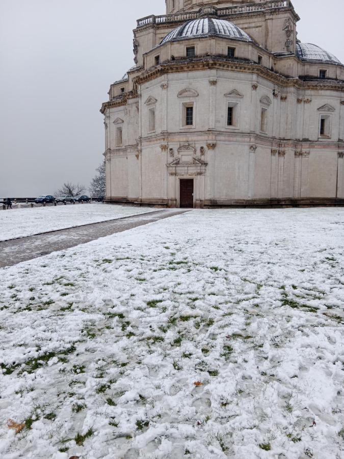 Casa Vacanza Todi Antica Экстерьер фото