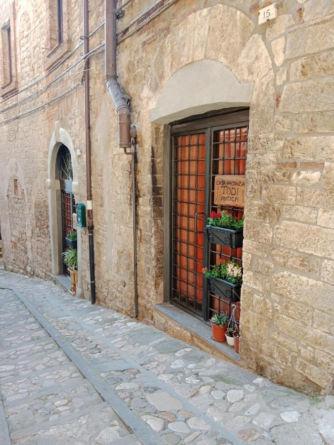 Casa Vacanza Todi Antica Экстерьер фото